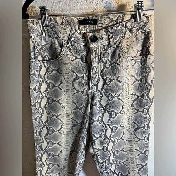 Swann Leather pants genuine leather, python print, black, grey cream by Swann - Picture 3 of 11